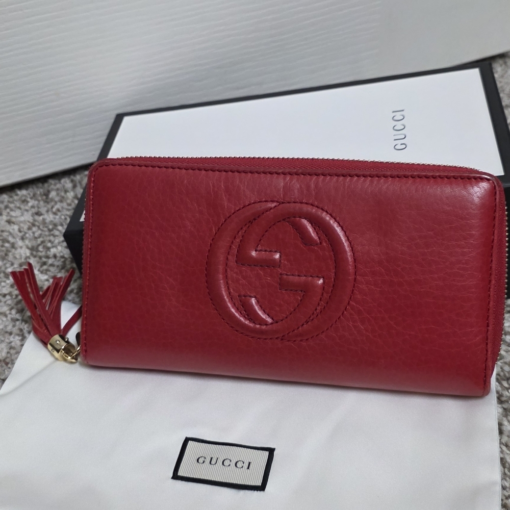 Gucci Crimson Leather Wallet